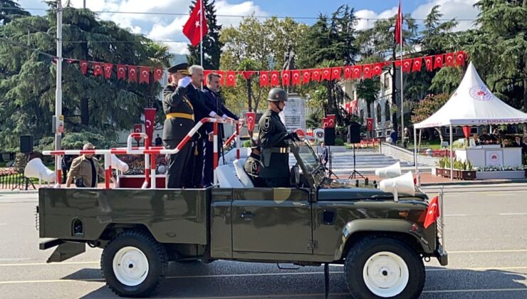 Bursa’da 30 Ağustos Zafer Bayramı Törenle Kutlandı