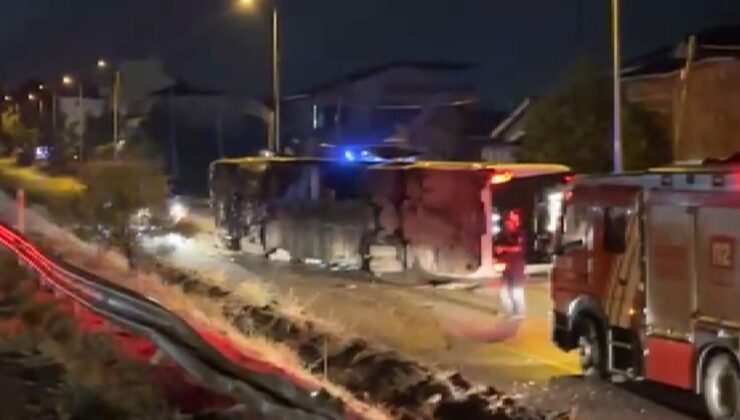 Büyükçekmece’de Servis Otobüsü Devrildi: 18 Yaralı