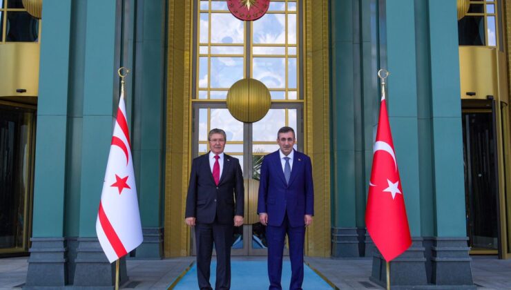 Cumhurbaşkanı Yardımcısı Yılmaz ve KKTC Başbakanı Üstel’den Fiber Projesi Ek Protokolü