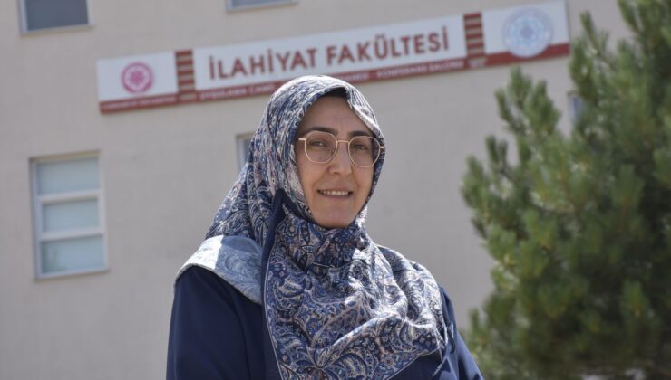 Eğitim hayalinden vazgeçmeyen 4 çocuk annesi, 35 yıl sonra üniversiteli oldu