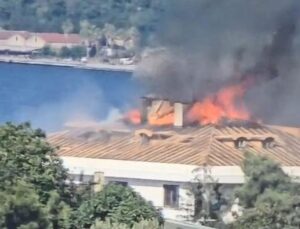 Emirgan’da 5 Katlı Binada Çatı Yangını