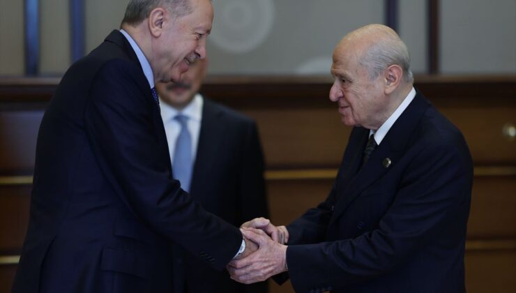 Erdoğan, Bahçeli’yi Külliyede kabul etti