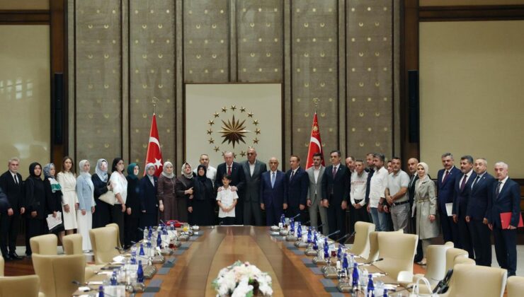 Erdoğan’dan Kahramanmaraş’ta ölen öğrencilerin ailelerine taziye kabulü