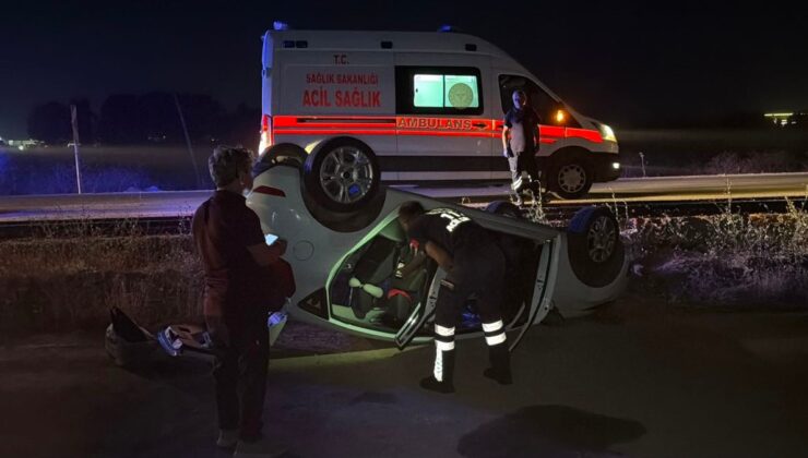 Eskişehir’de şarampole devrilip takla atan otomobilde 2 kişi yaralandı