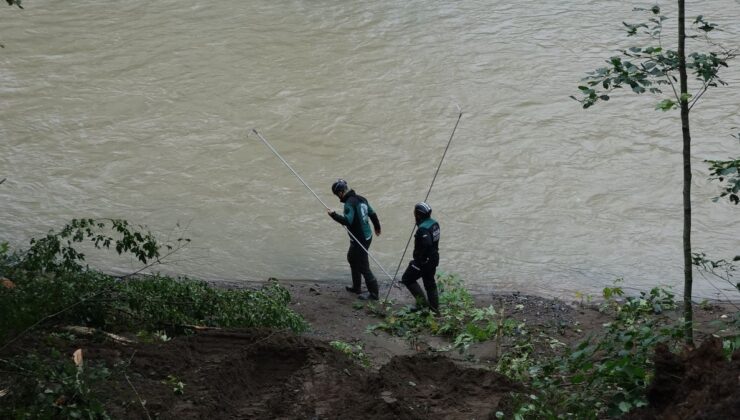 Giresun’da selde kaybolan öğretmen ve yeğeni aranıyor