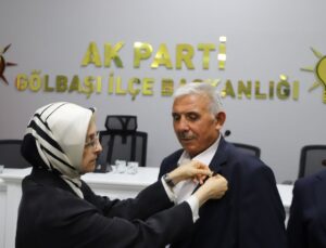 Gölbaşı’nda 6 CHP’li meclis üyesi AK Parti’ye geçti