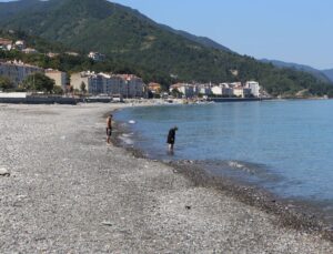 İnebolu’da deniz suyu 13 dereceye düştü