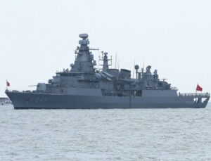 İstanbul Boğazı’nda 30 Ağustos Zafer Bayramı korteji ve TCG Oruçreis ziyareti