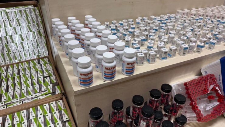 İzmir’de 92 bin steroid hap ele geçirildi