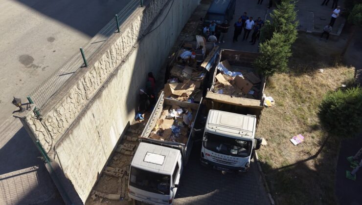 Karabük’te 4 Kamyon Çöp Temizliği