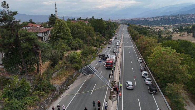 Karabük’te Feci Kaza: İki Sürücü Hayatını Kaybetti