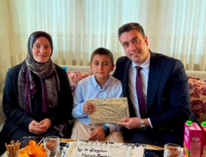 Kaymakam, şehit oğlunun doğum gününü kutladı