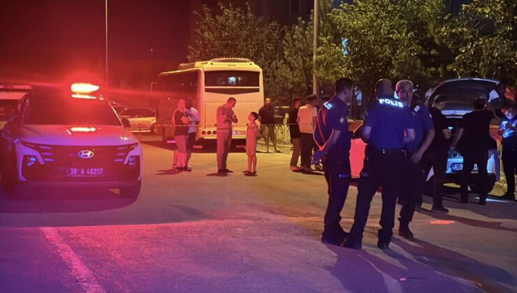 Kayseri’de çıkan silahlı kavgada kurşun isabet eden karı koca yaralandı