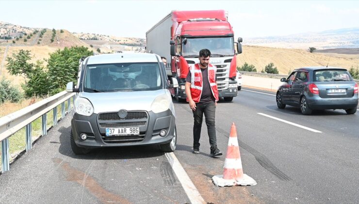 Kırıkkale’de pikap ile hafif ticari araç çarpıştı: 5 yaralı