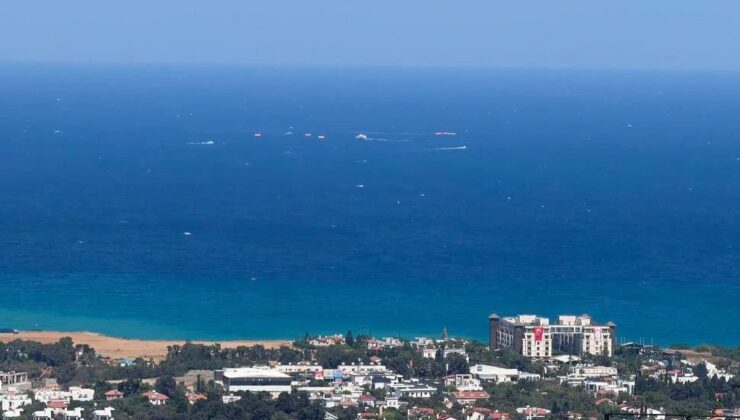 KKTC Girne açıklarında yolcu gemisi alabora oldu: 267 kişi kurtarılıyor