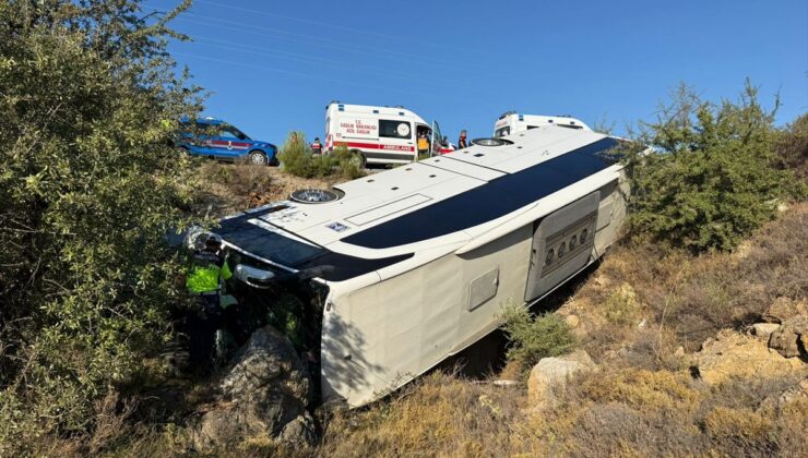 Menderes’te korkunç kaza: 2 ölü, 1 yaralı