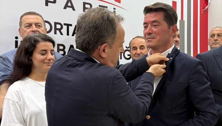Ortahisar Belediye Başkanı Ahmet Kaya, Yeni Parti’ye katıldı