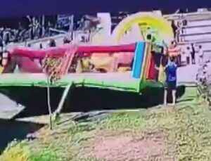 Rüzgar Şişme Parkı Ters Döndürdü: 3 Çocuk Yaralandı