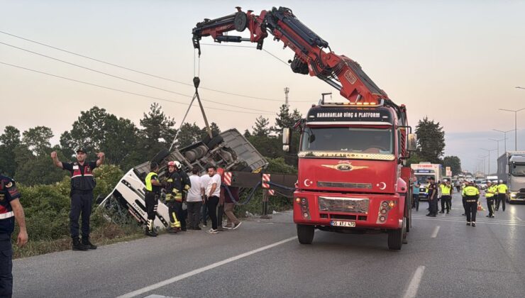 Samsun’da özel halk otobüsü şarampole devrildi: 21 yaralı