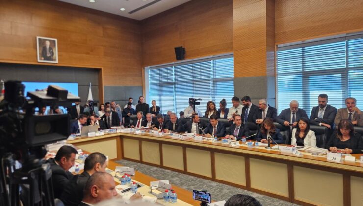 TBMM Adalet Komisyonu’nda “çerçeve yasa” teklifi görüşmelerinde salon krizi ve usul tartışması yaşandı