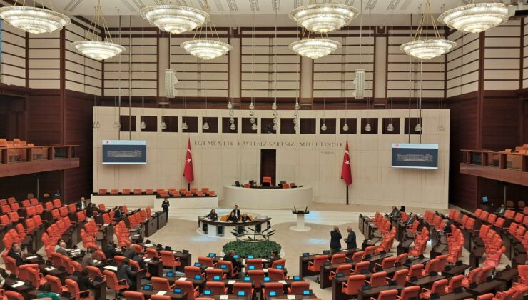 TBMM’de Şehit Yakınları ve Gazilere İlişkin Kanun Teklifi Görüşüldü: ‘Kurşun Rütbe Sormadıysa’ Tartışması