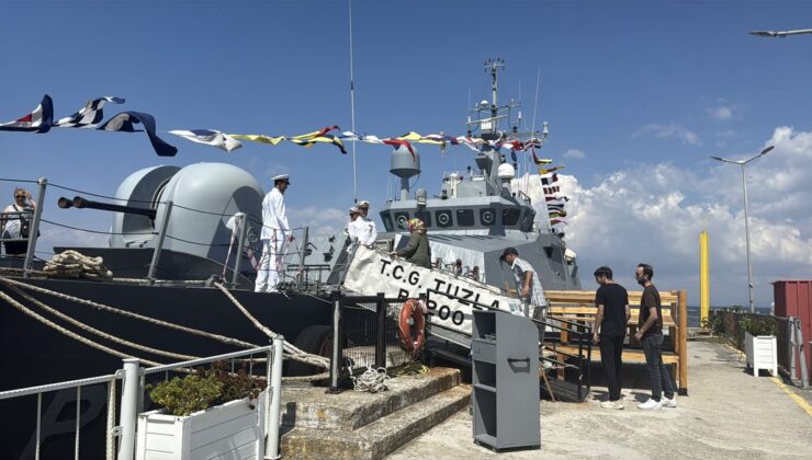 TCG Tuzla Gemisi Yalova’da Ziyarete Açıldı