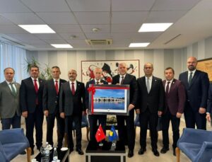 TÜ Rektörü Kosova’da Başbakan Yardımcısı Damka ile Görüştü
