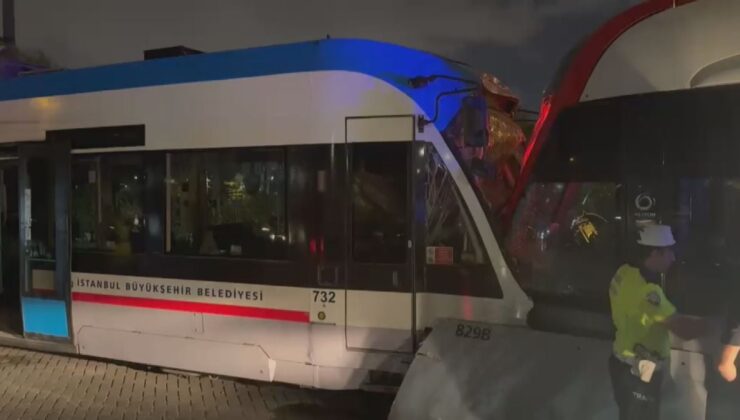Zeytinburnu’nda tramvay kazası: Kafa kafaya çarpışma