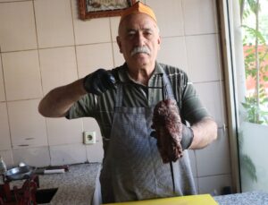 62 Yıllık Tandır Ustası Şükrü Alakoç: Geleneği Yaşatıyor