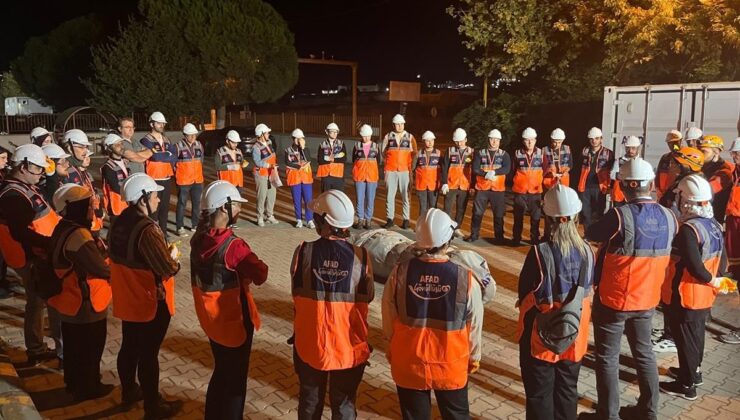AFAD Tekirdağ, 4 ve üzeri online eğitimi tamamlayan gönüllülere saha eğitimi verdi.