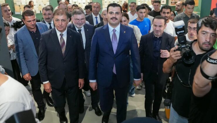 AK Parti Genel Sekreteri Eyyüp Kadir İnan: Nâzım Hikmet’e Türk vatandaşlığını iade etmek bizim partimize nasip oldu