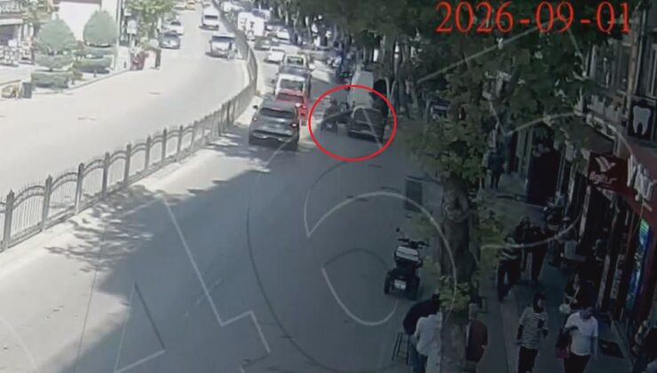 Amasya’da Park Halindeki Otomobilin Kapısı Elektrikli Bisikletli Kadının Yüzüne Çarptı