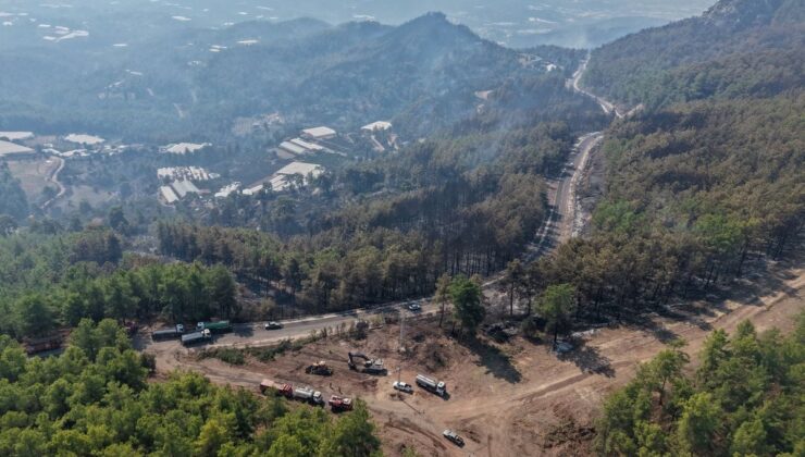 Antalya Kumluca’daki orman yangın tamamen kontrol altında