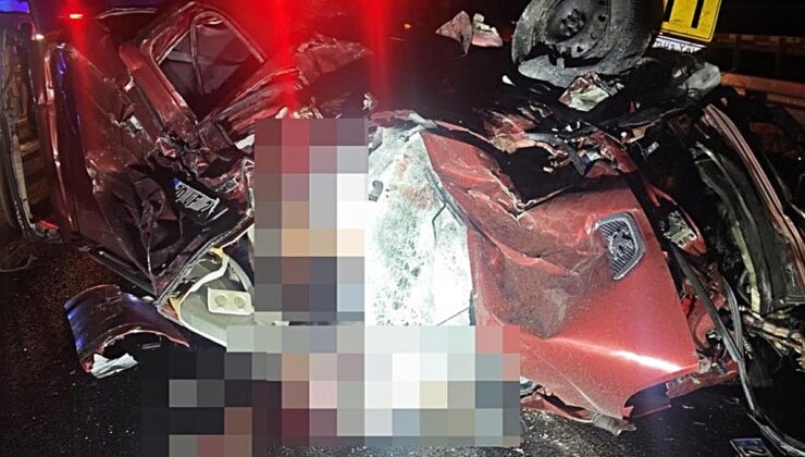 Aydın’da tır ile hafif ticari aracın çarpışması sonucu 3 kişi öldü