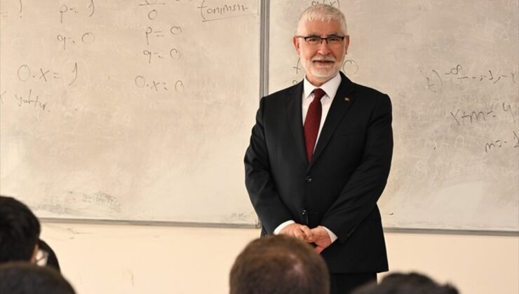 BAİBÜ Rektörü Prof. Dr. Faruk Yiğit, 2026-2027 eğitim öğretim yılı mesajını yayımladı
