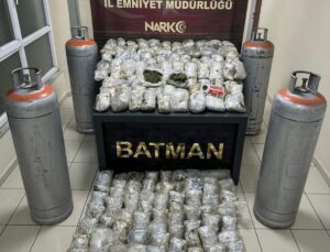 Batman’da sanayi tüplerinde 87 kilo 500 gram sentetik uyuşturucu ele geçirildi