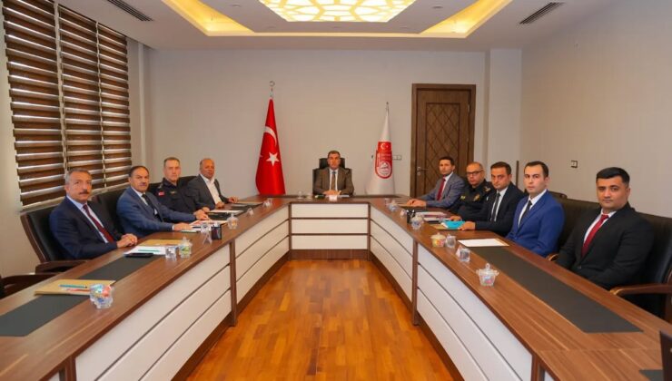 Bayburt Valisi Mustafa Eldivan başkanlığında üniversite güvenlik toplantısı yapıldı