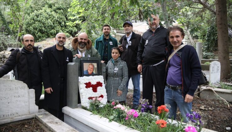 Beklan Algan, vefatının 16. yılında Aşiyan Mezarlığı’ndaki kabri başında anıldı