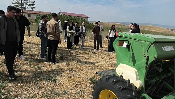 Bozok Üniversitesi Ziraat Fakültesi öğrencileri 3 bin dönümlük arazide eğitim görüyor