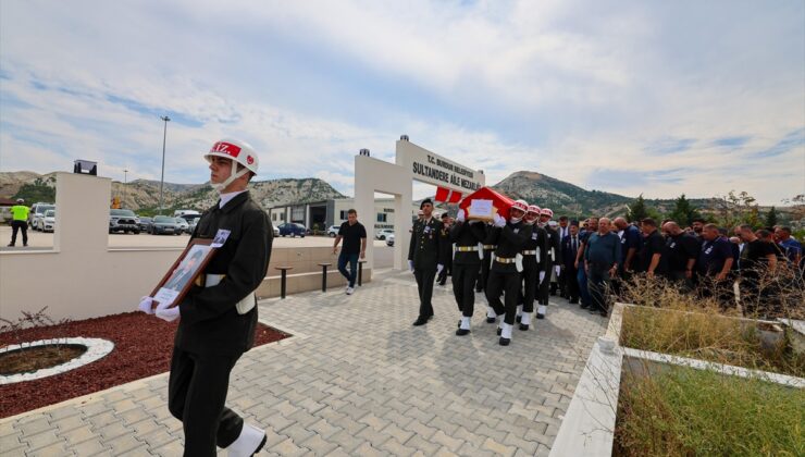 Burdur’da vefat eden Kıbrıs gazisi son yolculuğuna uğurlandı