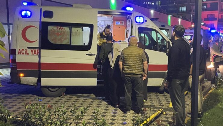 Bursa Nilüfer’de 8. kattaki daire yangını söndürüldü, 19 kişi tahliye edildi