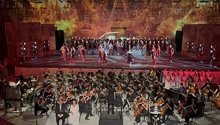 Carmina Burana, Aspendos’ta 22 yaşındaki Haberstock yönetiminde sahnelendi