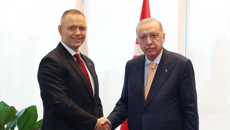 Cumhurbaşkanı Erdoğan, Polonya Cumhurbaşkanı Nawrocki ile görüştü