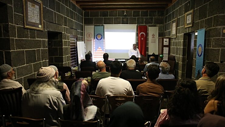 Diyarbakır’da “Yıkımın İçinde Bilimi Sürdürmek” programı düzenlendi
