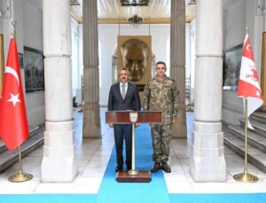 Edirne Valisi’nden Garnizon Komutanına İade-i Ziyaret