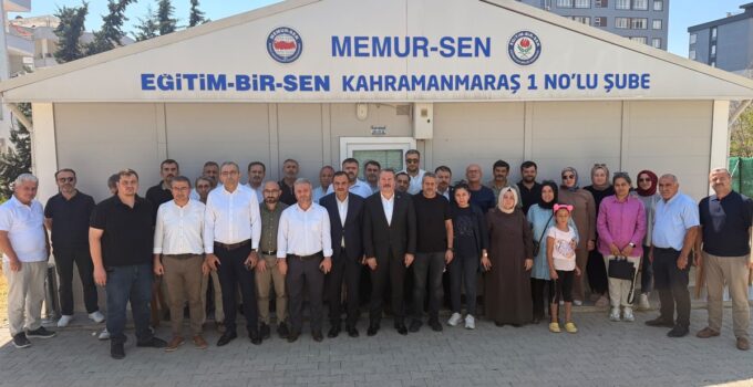 Eğitim-Bir-Sen Genel Başkanı Ali Yalçın, Kahramanmaraş’ta soruşturma geçiren öğretmenlerle buluştu