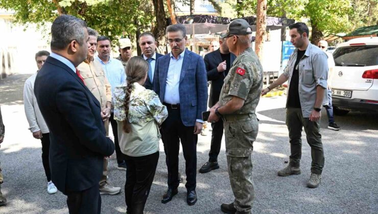 Erzurum Valisi Baruş, Erzurum Lisesi’ne devredilen Çakmak Hastanesi binasını inceledi