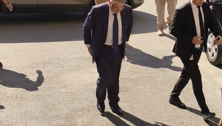 Eski Bakan Şahin’e yurt dışı çıkış yasağı