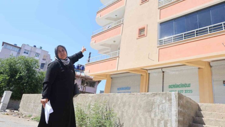 Hatay Reyhanlı’da bir kadın, 170 bin TL ödeyip 20 yıllık ev hayaline kavuşamadı