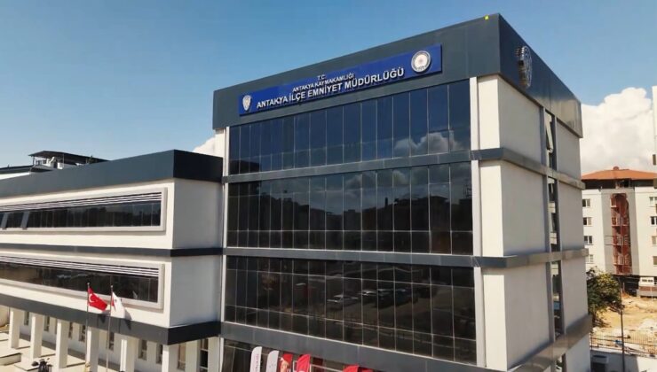 Hatay Valisi Masatlı, tamamlanan Antakya İlçe Emniyet Müdürlüğü binasını inceledi